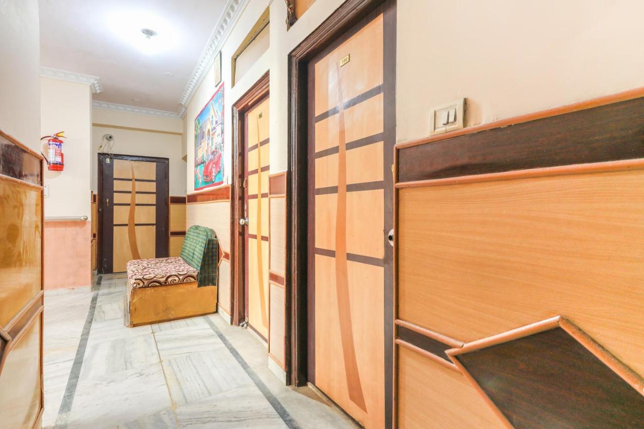Oyo 62194 Pleasure Palace Ξενοδοχείο Ιντόρ Εξωτερικό φωτογραφία