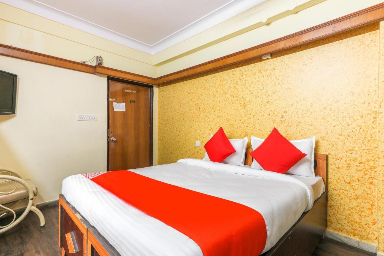 Oyo 62194 Pleasure Palace Ξενοδοχείο Ιντόρ Εξωτερικό φωτογραφία