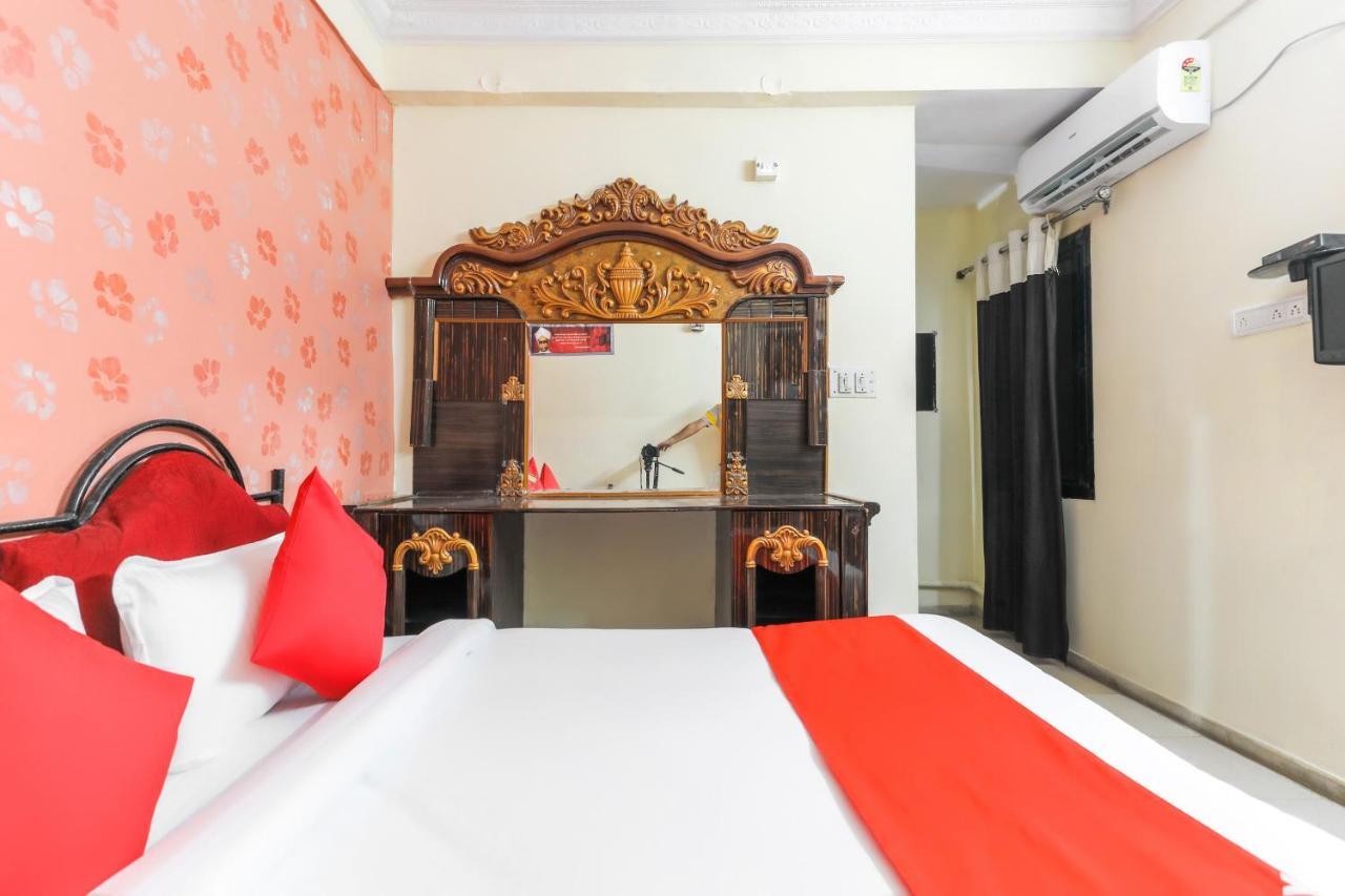 Oyo 62194 Pleasure Palace Ξενοδοχείο Ιντόρ Εξωτερικό φωτογραφία