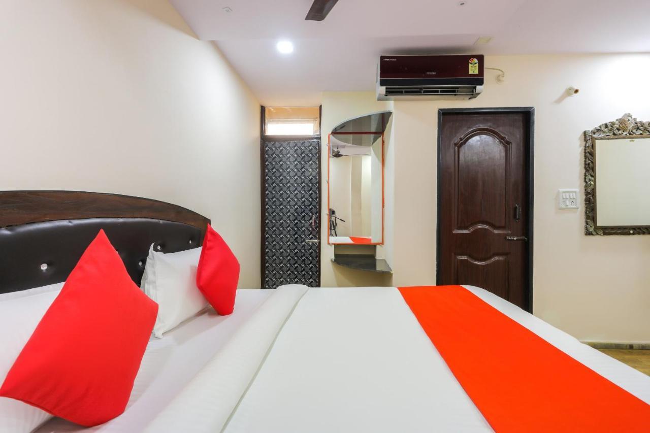 Oyo 62194 Pleasure Palace Ξενοδοχείο Ιντόρ Εξωτερικό φωτογραφία